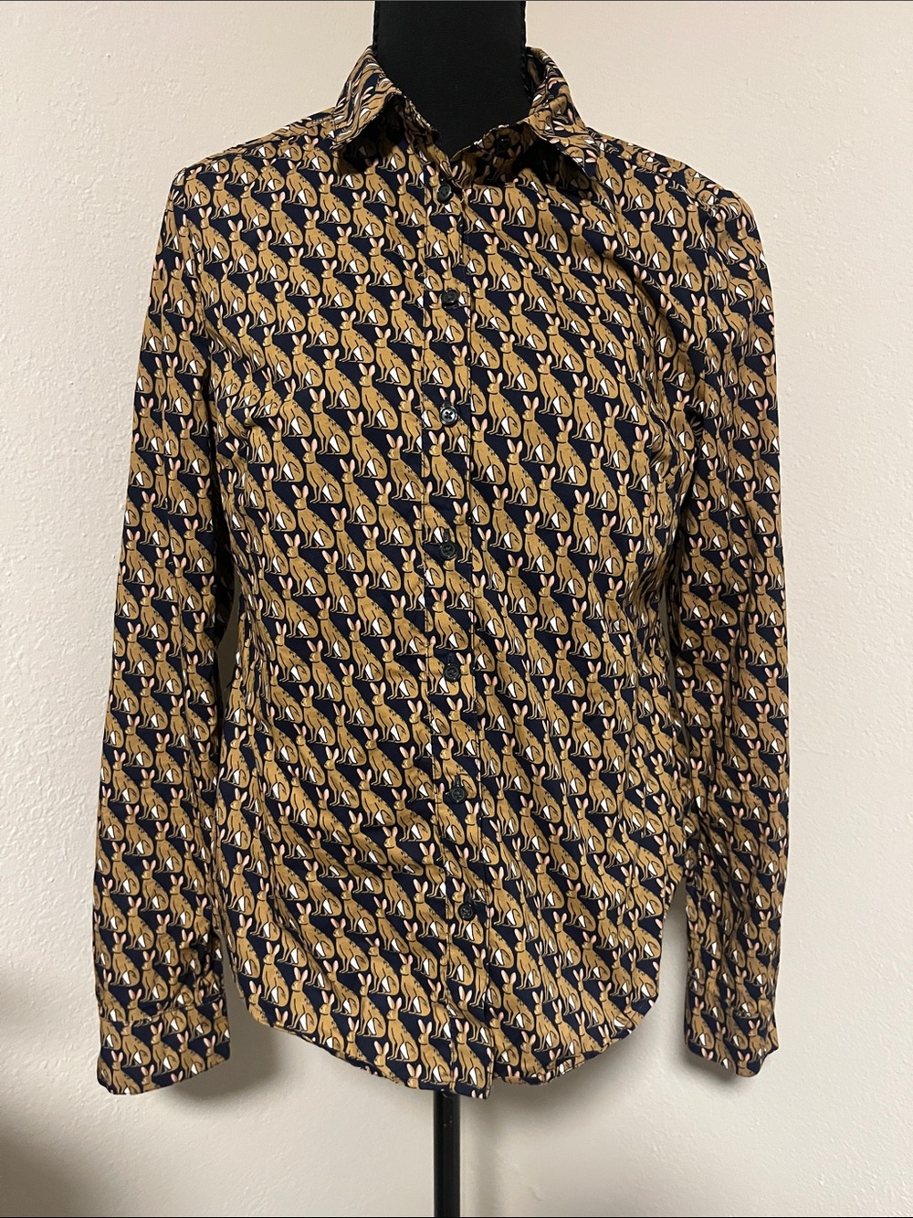 Boden The Classic Long-Sleeve Rabbit Patterned Shirt - Navy and Mustard-Size 6